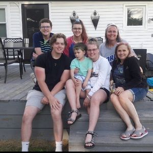 Meet your Posher, Kara